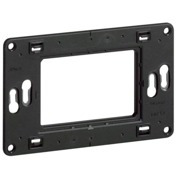 th_080259-LEGRAND-1000.jpg Support universel Batibox pour 3 modules – Image 1