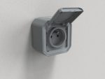 Prise de courant 2P+T étanche Plexo 16A 250V IP55 IK08 livrée complète pour fixation saillie - gris – Image 4