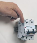 Contact auxiliaire inverseur ( CA ) DX³ - 6A 240V~ - 0,5 module – Image 7