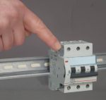 Contact auxiliaire inverseur ( CA ) DX³ - 6A 240V~ - 0,5 module – Image 4